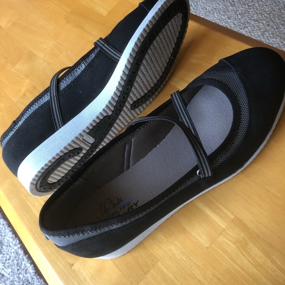 Life Stride flats 8.5